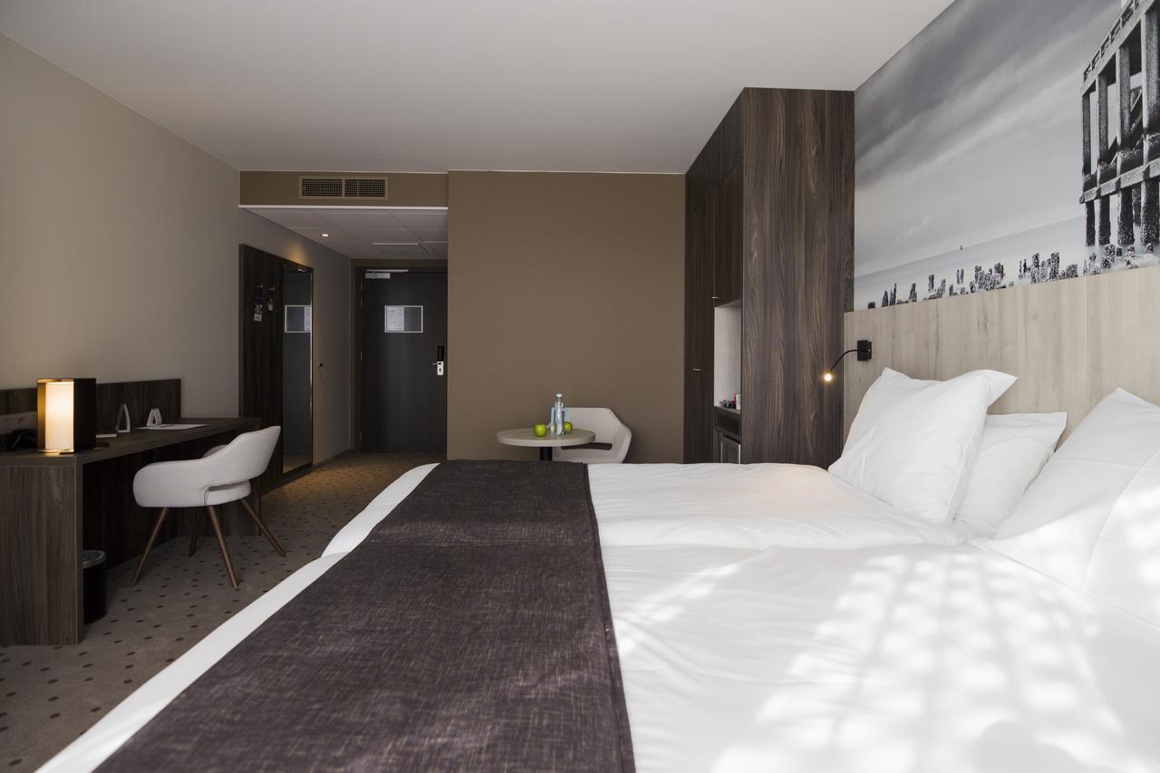 Superior Room,723850624:JPEG